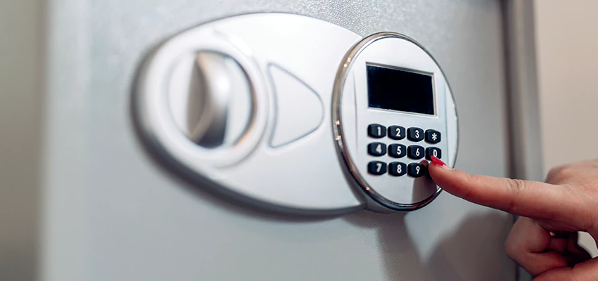 Jewelry Safe Cracking in Oceanside, California