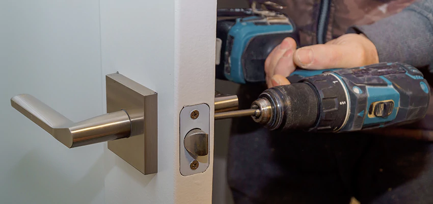 Broken Door Handle Lock Repair in Oceanside, California